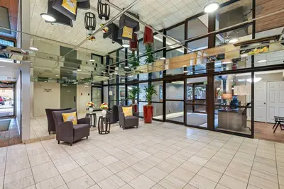 Image de Cozy Cheesman Park condo with fitness room, WiFi in delightful Denver