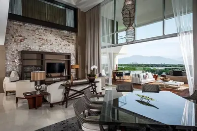 Image de Grand Luxxe 3 Bdrm Loft, Discount Pga Golf, 2 For 1 Massage, Theme Park Access