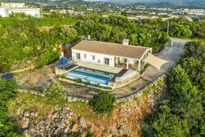 Image de Villa Belchior | 3 Chambres | Campagne | São Brás Alportel