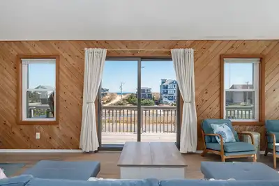 Image de Steps to the beach, Semi-Oceanfront, Sound view, Pool, Hot tub, Family/Kid Friendly