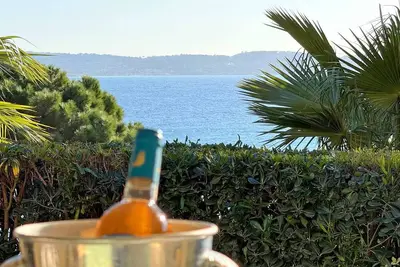 Image de Appartement T2 - 2/4 personnes - Vue mer - Climatisation - WiFi - Plage à pied - Sainte Maxime