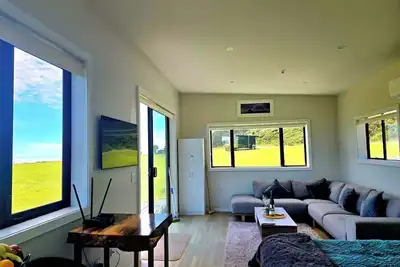 Tiny House close to Walking Tracks and beach only 5 mins to Greymouth Central