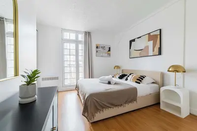 Image de Duplex moderne proche metro - Mairie des Lilas