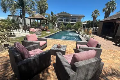 Image de Charming 2-bedroom house with pool, massage chair & more in McLaren Vale