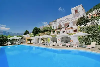 Image de Villa Aura - Six Chambres Villa, Couchages 12