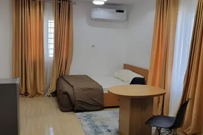 Image de Large studio with Ac and WiFi in delightful Abuja