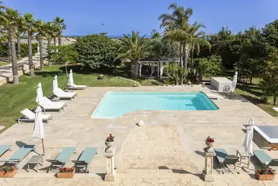 Image de Belle maison de vacances privée avec climatisation, Wifi, piscine privée, Tv, terrasse, parking