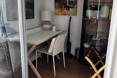 Image de Central city condo