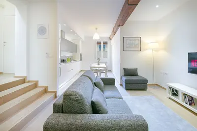 Image de San Vitale 5 Star 3 bedroom apartment