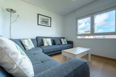 Image de bright apartament in maliaño