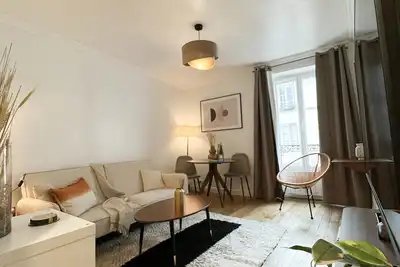 Appartement 2 Pièces Idéal pour 4 Personnes à Puteaux