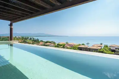 Image de New Penthouse w/ 4 Rooms | 8 beds | Panoramic Oceanview with Private Chef & Pool