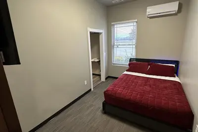 Image de Newly Remodeled! B7 - Two Room Suite, King & Queen