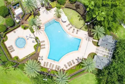 Image de Heritage Luxury | 3 bed, 2 bath | Golf Course Views | Reunion Membership