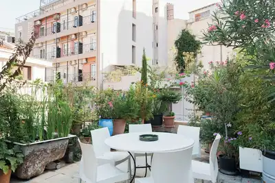 Image de 3 Unique Apartments - 1 Building - Green Roof Top. Ep9gut