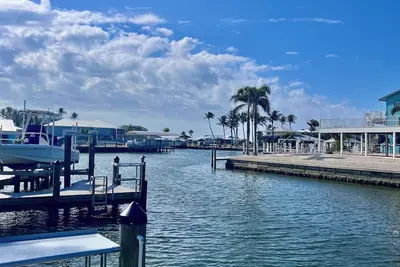 Image de Margaritaville! 3bd2ba house in Saint James City 2 mins to open water w13k lift.