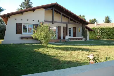 Image de Maison individuelle pour 5 personnes, dans un quartier résidentiel