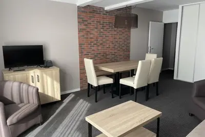 Image de À 150m des pistes de ski, Rez-de-chaussée, vue montagne, piscine, terrasse, balcon, télévision