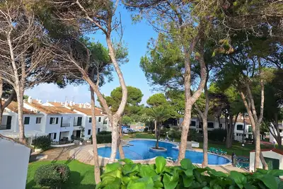 Image de Beachside Swimming Pool Apartment with Solarium and Bbq