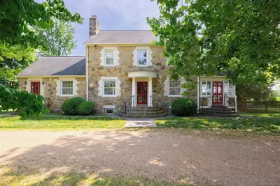 Image de Charming 4-bedroom Stonehouse
