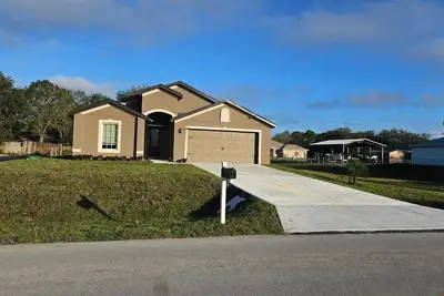Image de Stay2Nite - A Charming 4-bedroom building with WiFi, Ac in lovely Vero Beach
