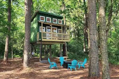Image de The Waverly Tree House
