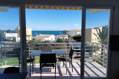 Image de Apartment ideal for families, three hundred meters from the beach.