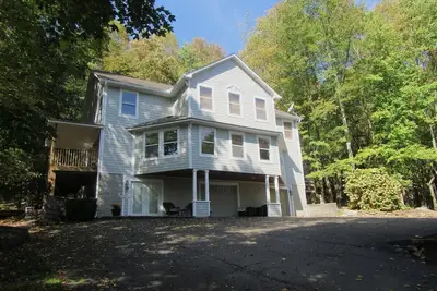 Image de Charming Hocking Hills Home 7 mi to Trails - Hillside Retreat