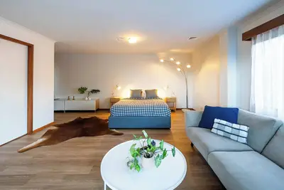 Image de Quiet Ocean view home short distance to beaches shops golf club