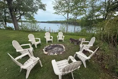 Image de Northwood's Retreat on Pine Lake! W\/Hot Tub!