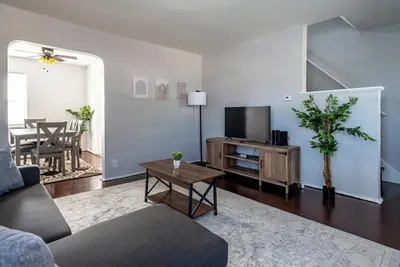Image de Relaxed 2br Apt in Moraine w/ Office Space + W/D