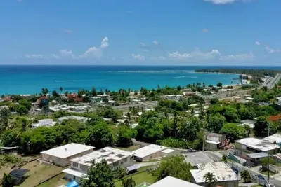 Image de 360° Ocean & Rainforest Views - Lucky Luquillo's Solar El Yunque & Beach Retreat