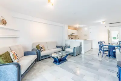 Image de Pass the Keys | Sunny Ocean Front Apartment