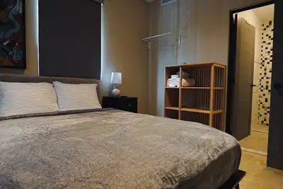Image de Spacious 4-bedroom 3-bathroom apartment with WiFi, Ac in lovely San Juan