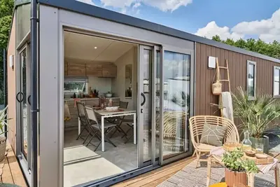 Image de Mobil Home Premium Large Hill 4 Zimmer 6 Personen Klimaanlage + Tv
