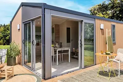 Image de Mobil Home Premium Hill 3 Zimmer 4 Personen Klimaanlage + Tv