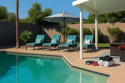 Image de Spacious 4br, Pool, Fire Table, Ping Pong, Close to Old Town, Family-Friendly ♥