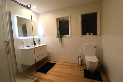 Image de Cozy Family Home, 10mins from the Airport, Pet Friendly!