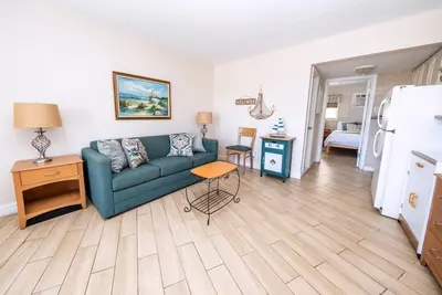 Image de 6201 Ocean Ave, Unit 207 - The Nassau Inn