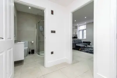 Image de 1-Bed Apartment near Bradford City Centre