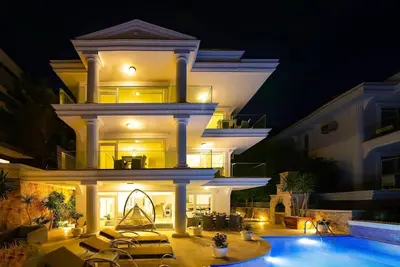 Image de Villa somptueuse avec bain de vapeur turc