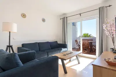 Image de Riviera Golf Apartment - Pool Views! Pass the Keys