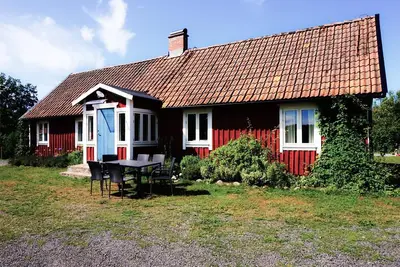 Image de Liten Päronträdgård - Historic farmhouse with pool and sauna