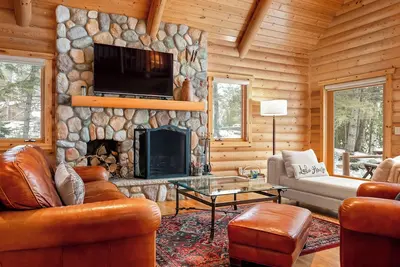 Image de Grand Deer Lake Log Home – Minnesota Lake Life: Swim, Fish, Boat & More