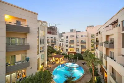 Image de First Class | 1br | Majestic Luxury with Pool View