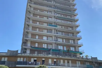 Image de Appartement confortable dans un emplacement central avec une belle vue sur le lagon