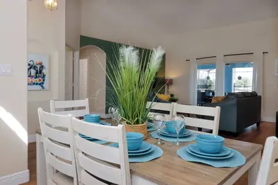 Image de Luxury Villa with Sparkling Pool, Spa & open views