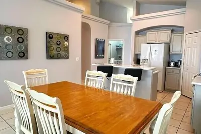 Image de Spacious Villa with Pool, spa & Game Room