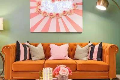 Image de Big Groups! Walk to River Street, Bars, and Shopping