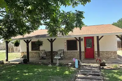 Image de Charming 4-bedroom house with Ac, WiFi in enchanting Castroville
